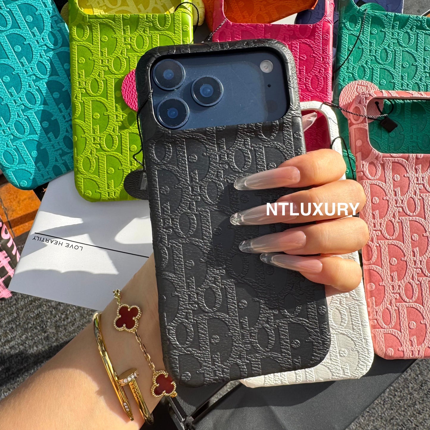 Colorful Dove Relief Samsung Case (10 Color)