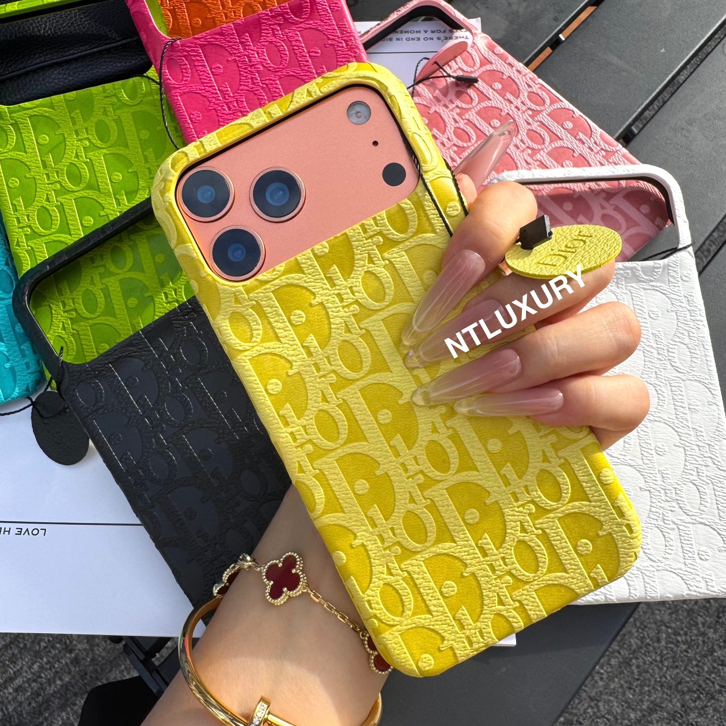 Colorful Dove Relief Samsung Case (10 Color)