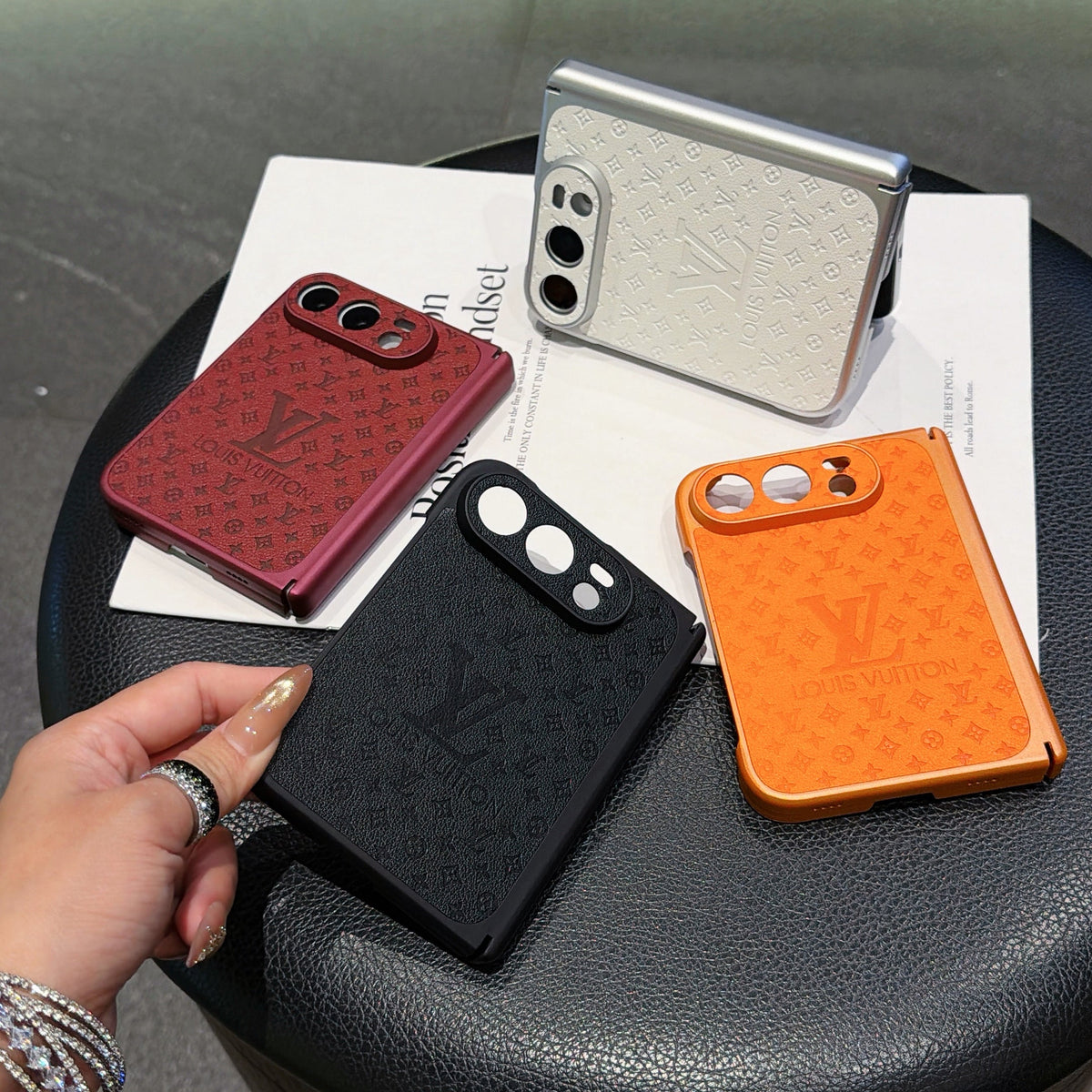 Classic Love Girl Phone Case For iPhone Duo with Middle Protection