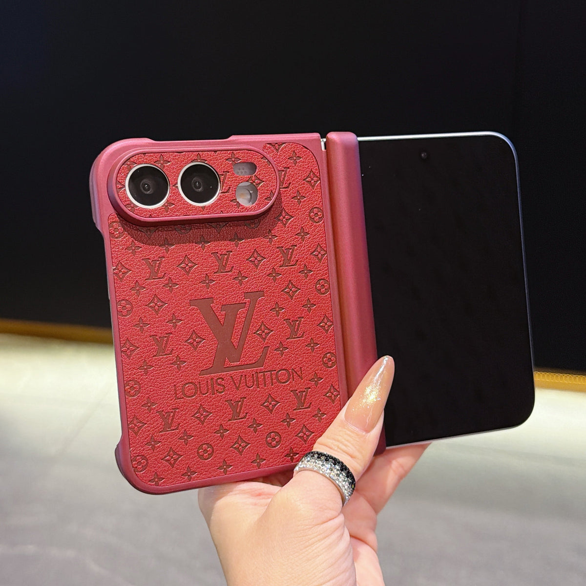 Classic Love Girl Phone Case For iPhone Duo with Middle Protection