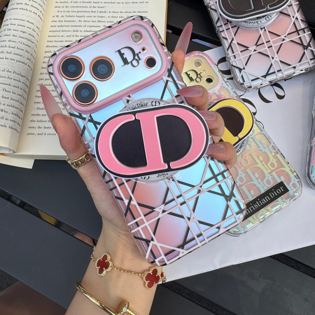 Chameleon Dove Magsafe Phone Case with CD Holder