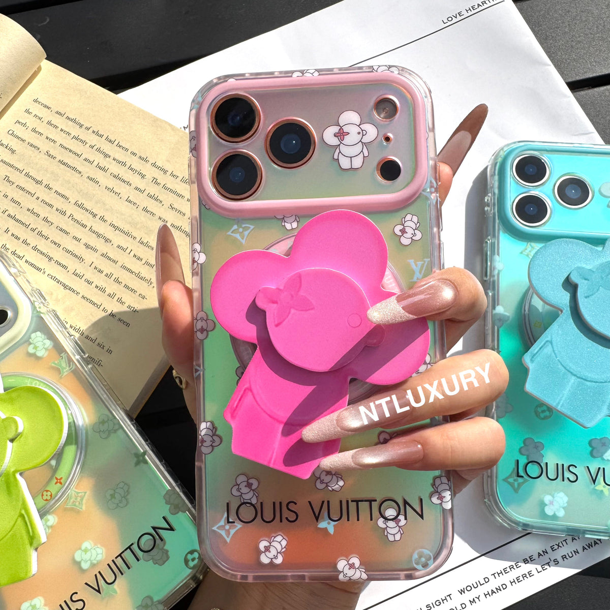 Chameleon Love Magsafe Phone Case with Neo Doll Holder
