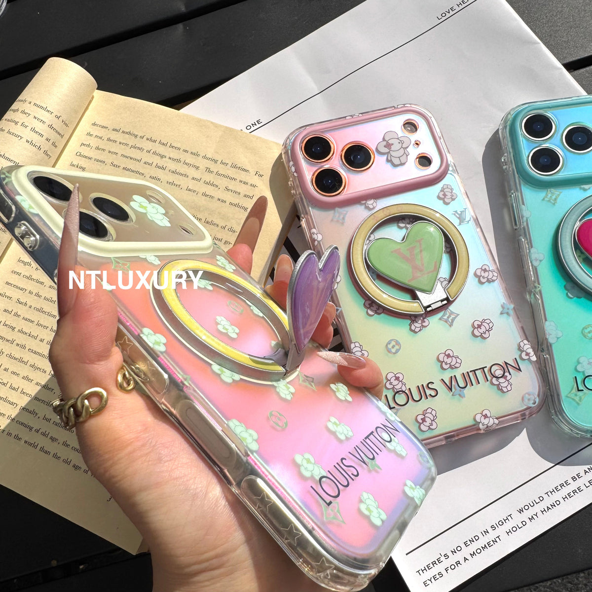 Chameleon Love Magsafe Phone Case with New Design Holder
