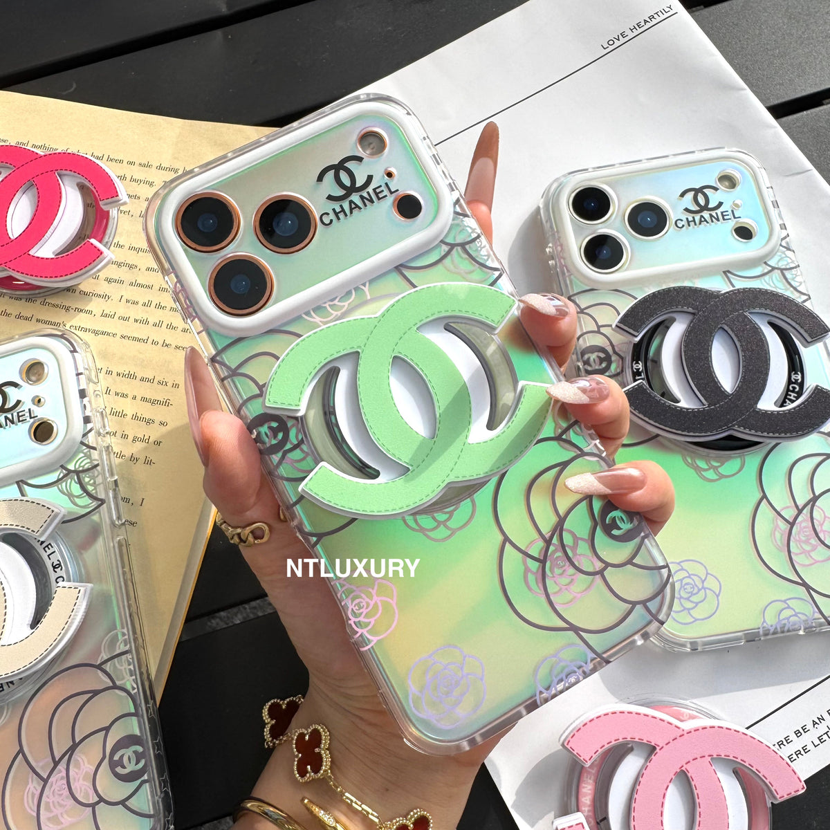 Chameleon Flower Magsafe Phone Case with CC Holder