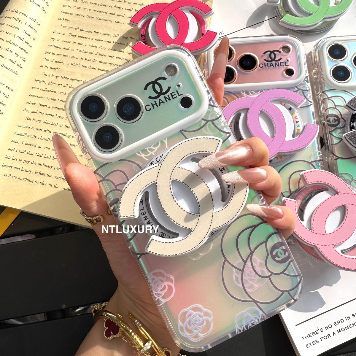 Chameleon Flower Magsafe Phone Case with CC Holder