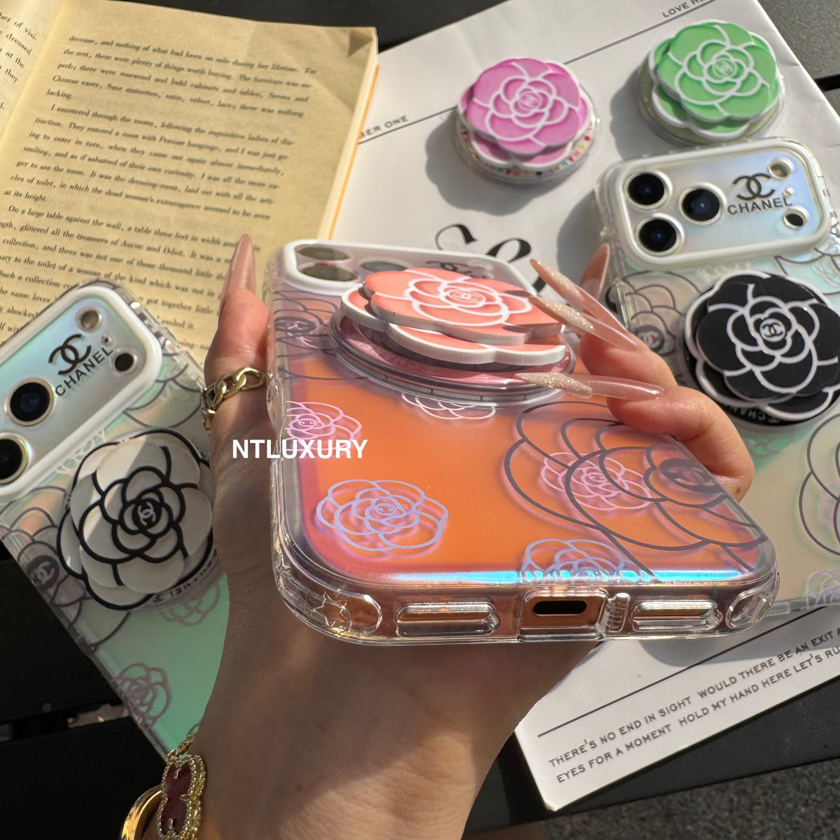 Chameleon Flower Magsafe Phone Case with Flower Holder