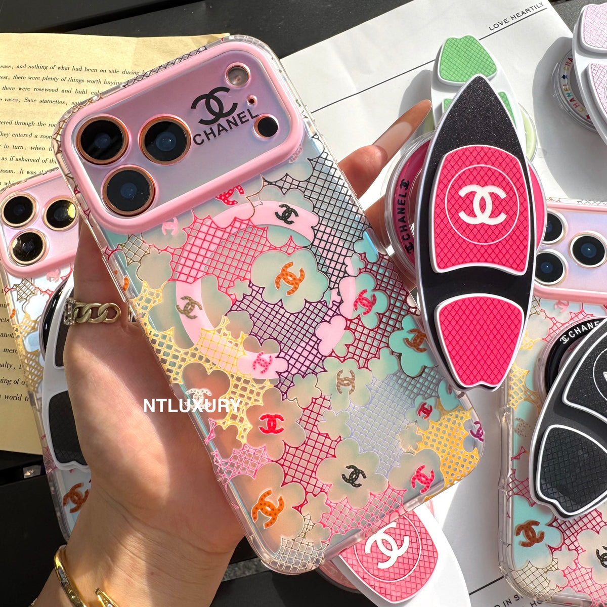 Chameleon Colorful CC Magsafe Phone Case with Skateboard Holder