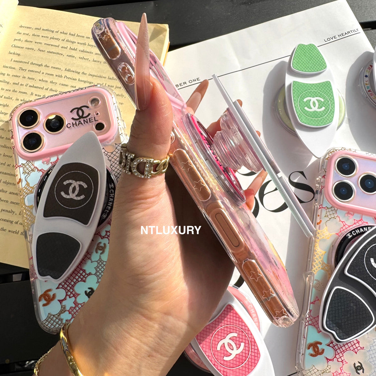 Chameleon Colorful CC Magsafe Phone Case with Skateboard Holder