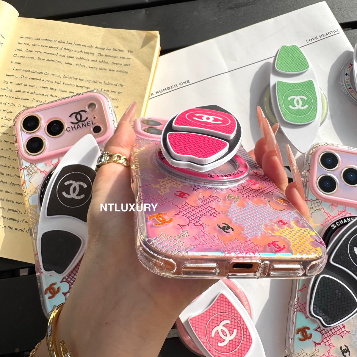 Chameleon Colorful CC Magsafe Phone Case with Skateboard Holder