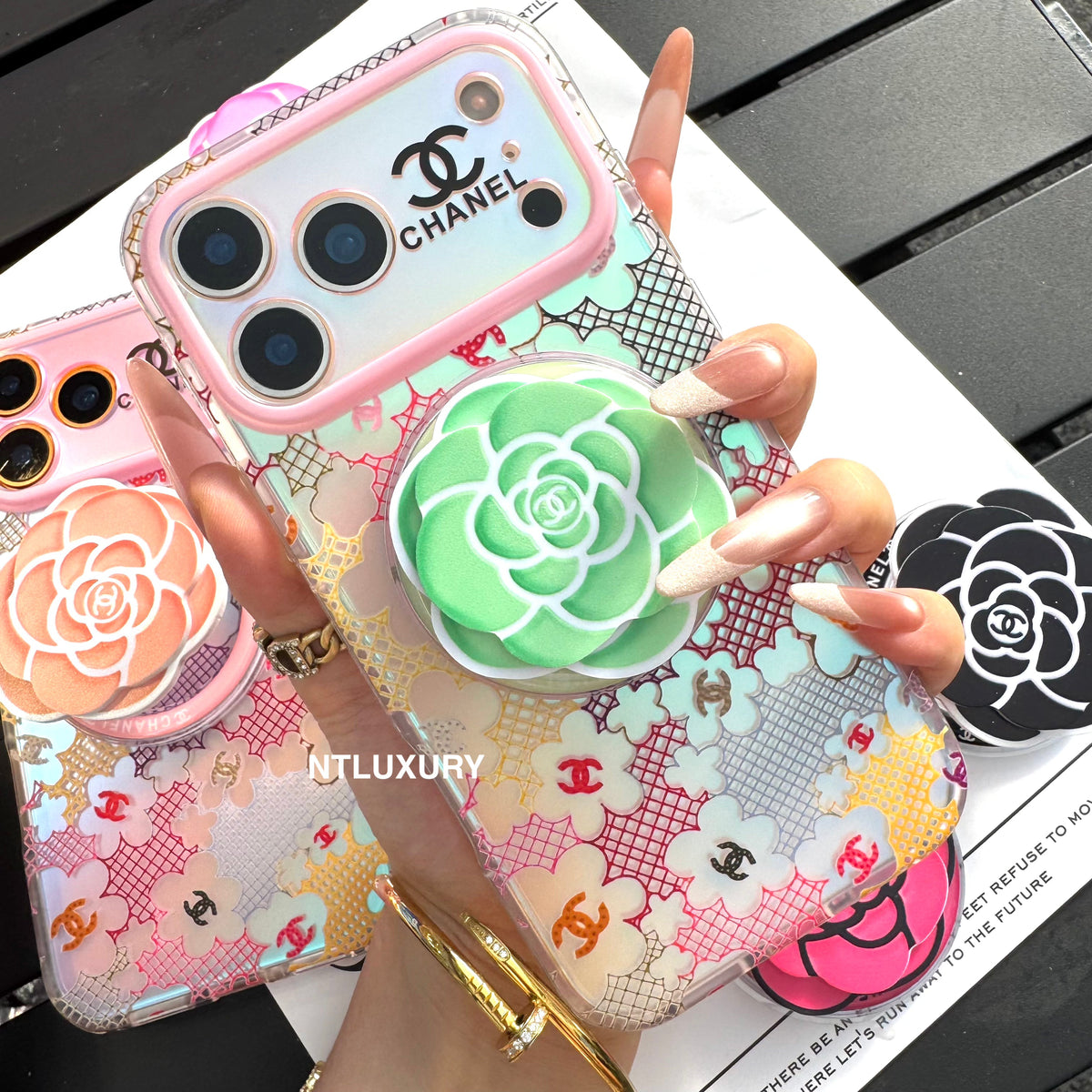 Chameleon CC Magsafe Phone Case with Flower Holder