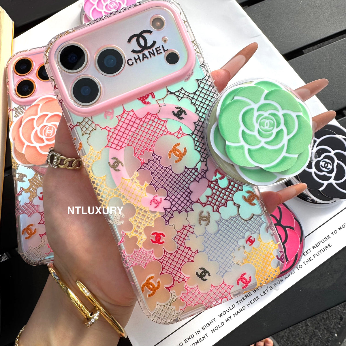 Chameleon CC Magsafe Phone Case with Flower Holder