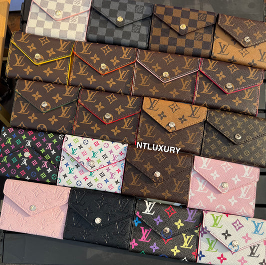 Traditional Design Love Cute Wallet (Colorful)