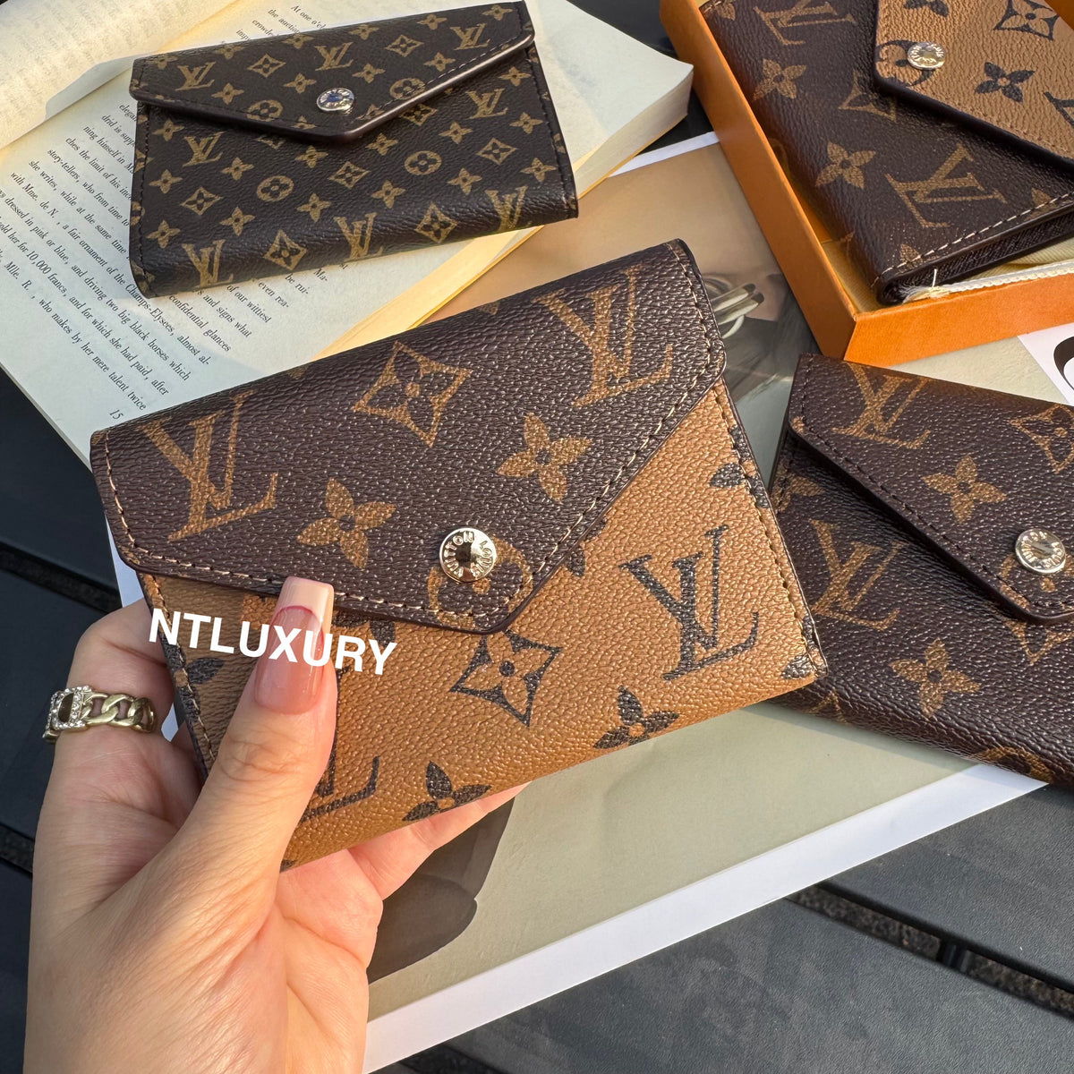 Traditional Design Love Cute Wallet (Traditional)
