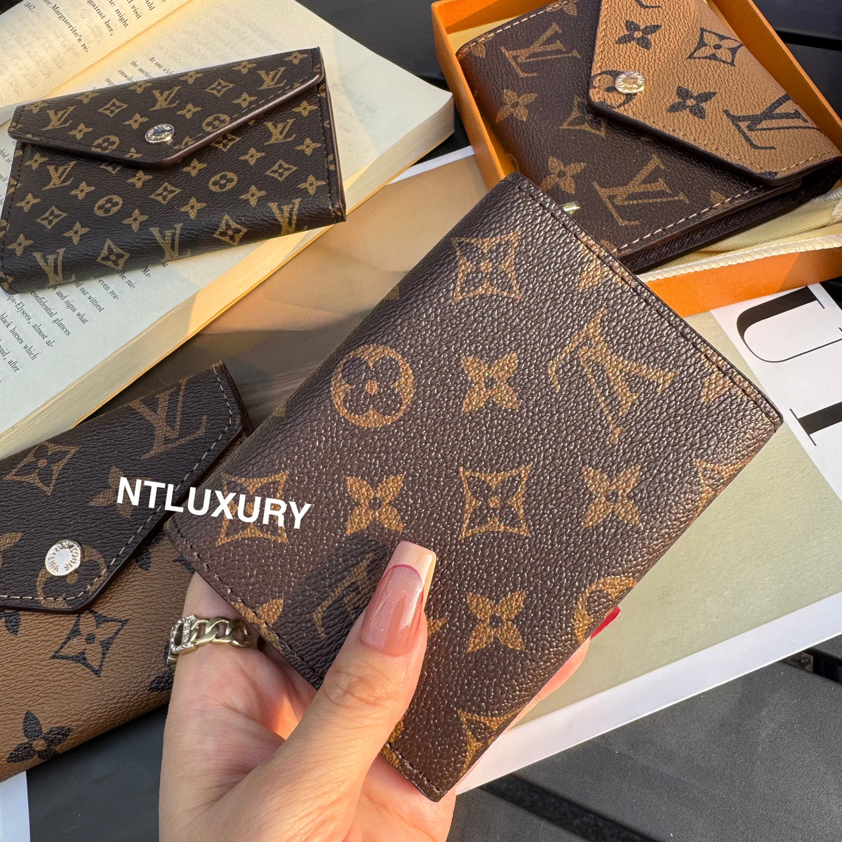 Traditional Design Love Cute Wallet (Traditional)
