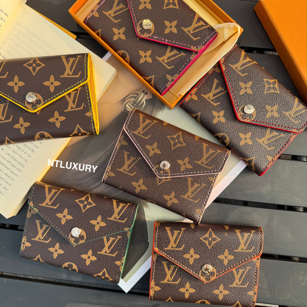 Traditional Design Love Cute Wallet (Colorful)