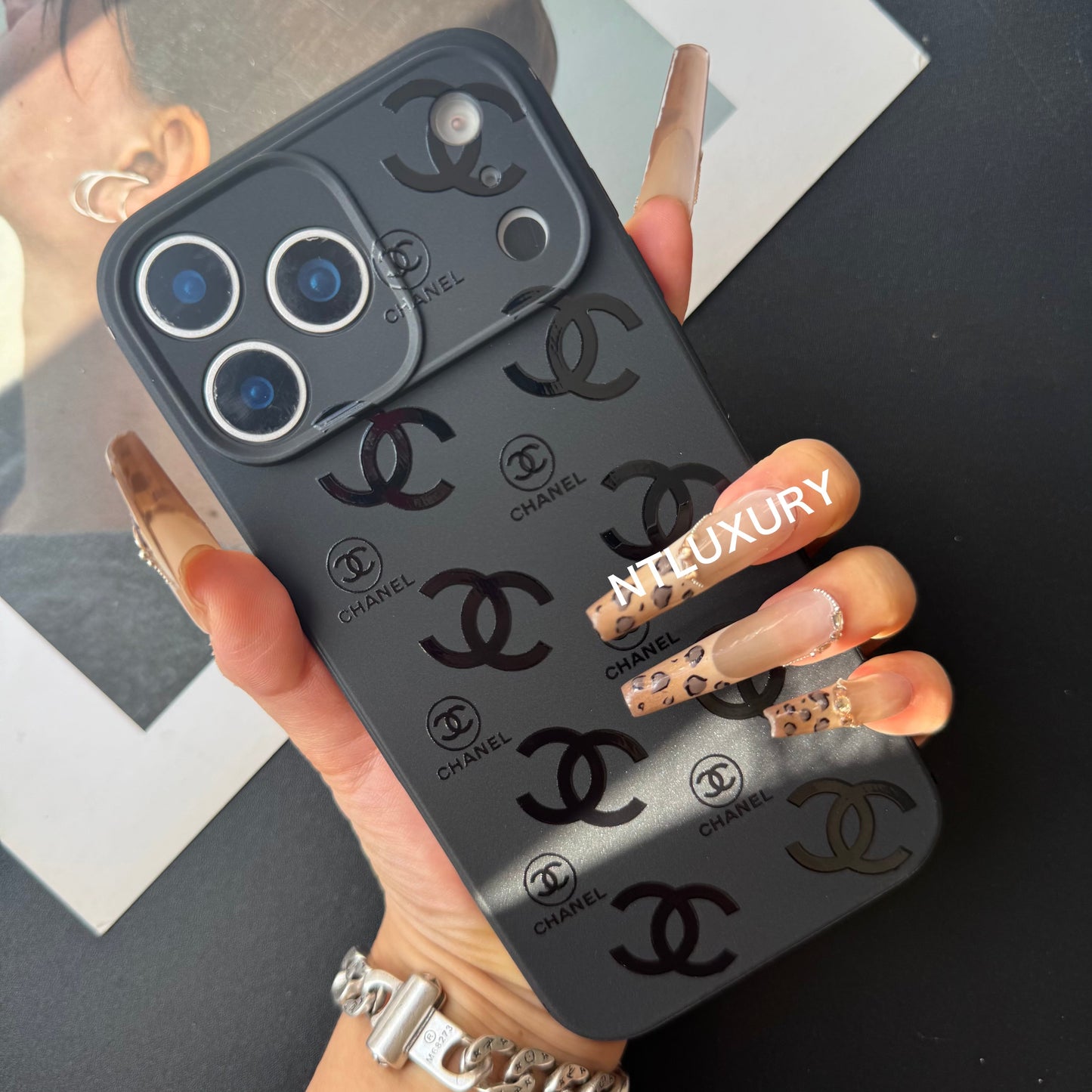 Black Trendy Phone Case ( C )