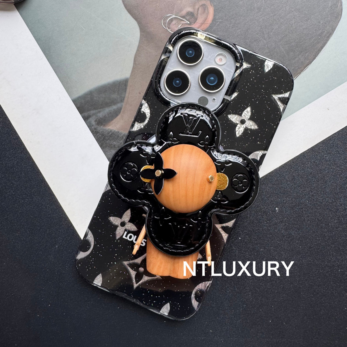 VV Doll Love Phone Case with Magsafe Holder