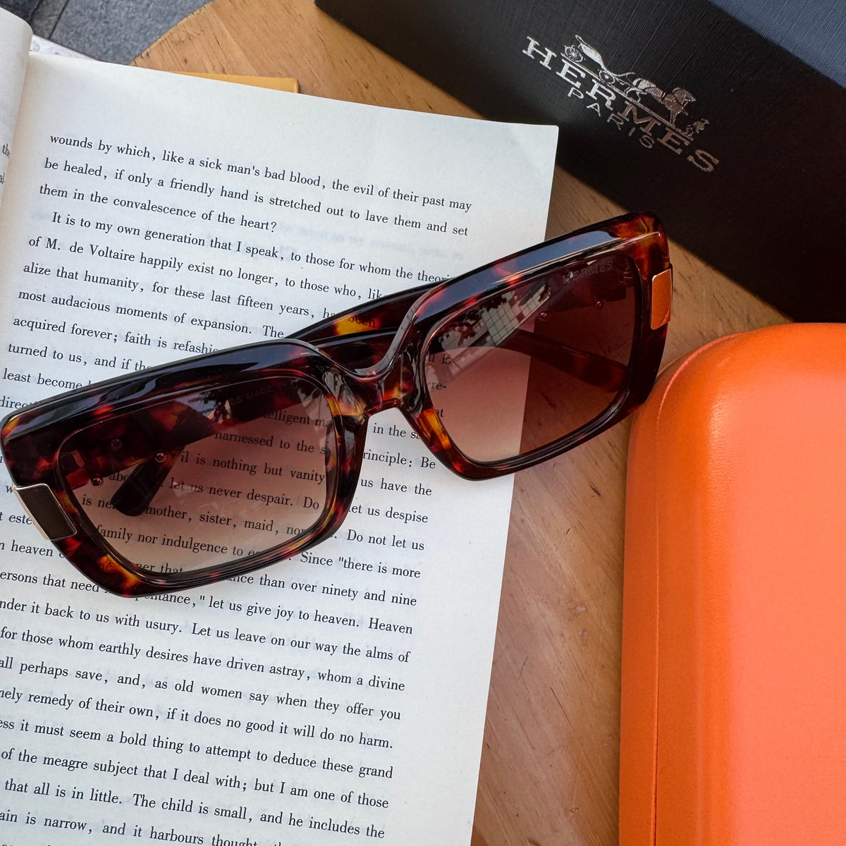 Horse Full Frame Letter Cool Sunglasses