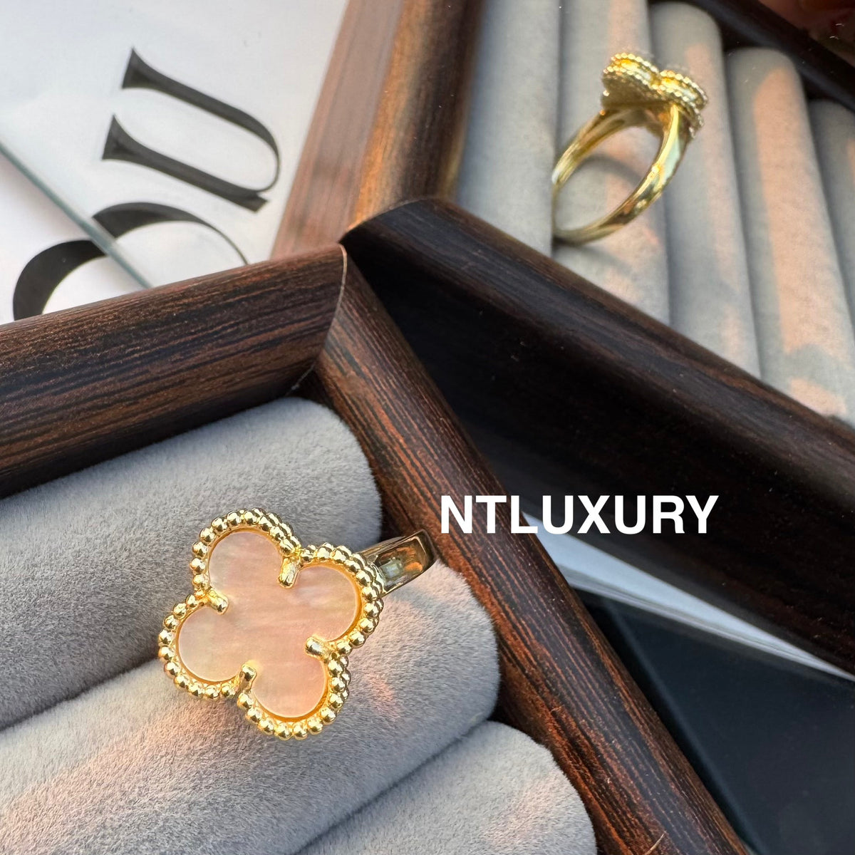 Leaves Gold Designs 4 Set (Earrings+Ring+Bracelet +Necklace) - White Shell