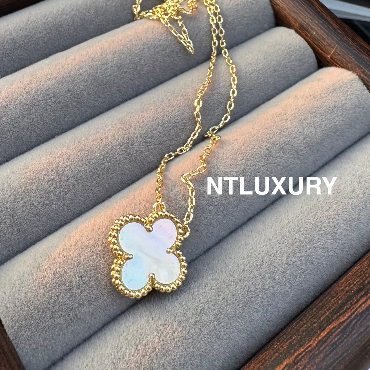 Leaves Gold Designs 4 Set (Earrings+Ring+Bracelet +Necklace) - White Shell