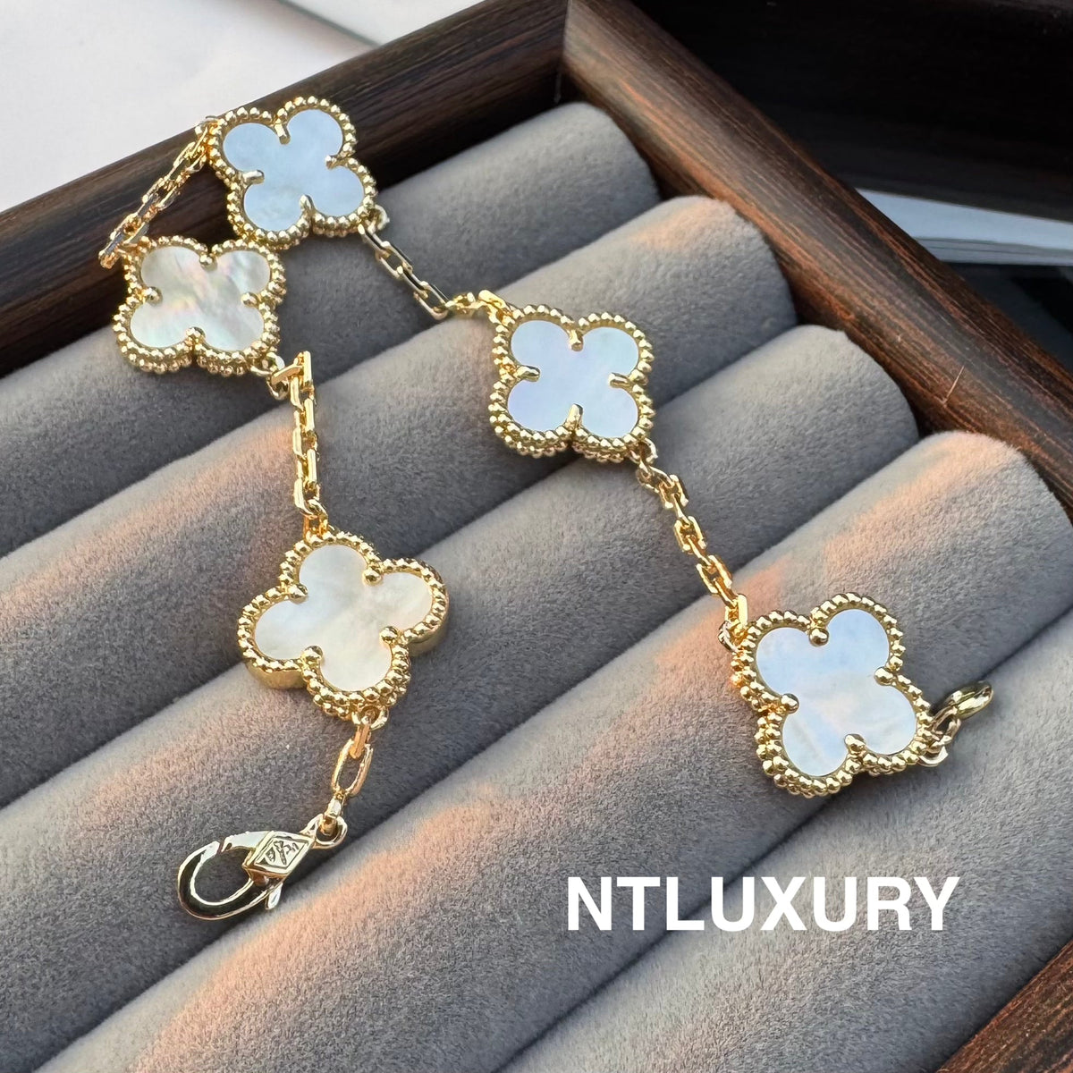 Leaves Gold Designs 4 Set (Earrings+Ring+Bracelet +Necklace) - White Shell