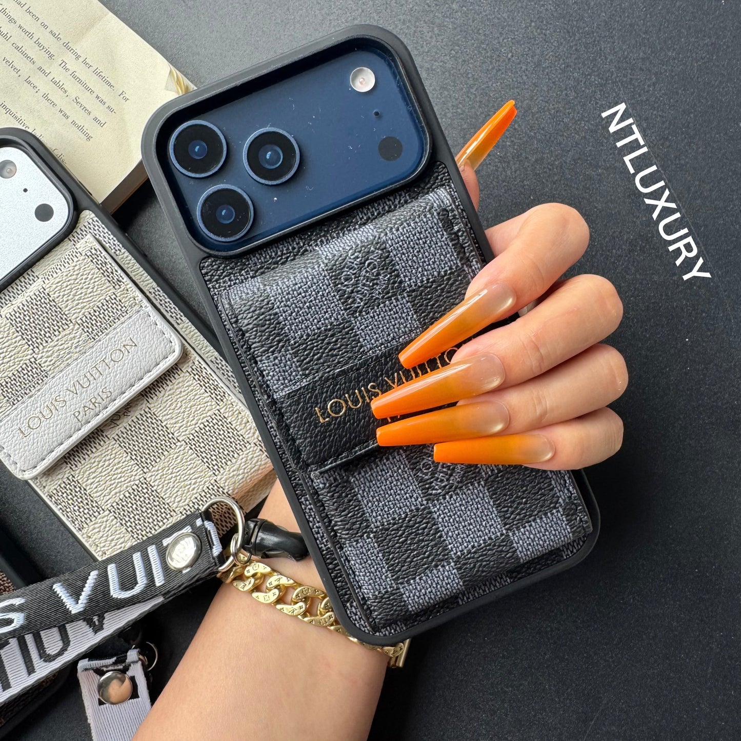 New Fancy Traditional Phone Case with Purse & Stripe (Latticed)