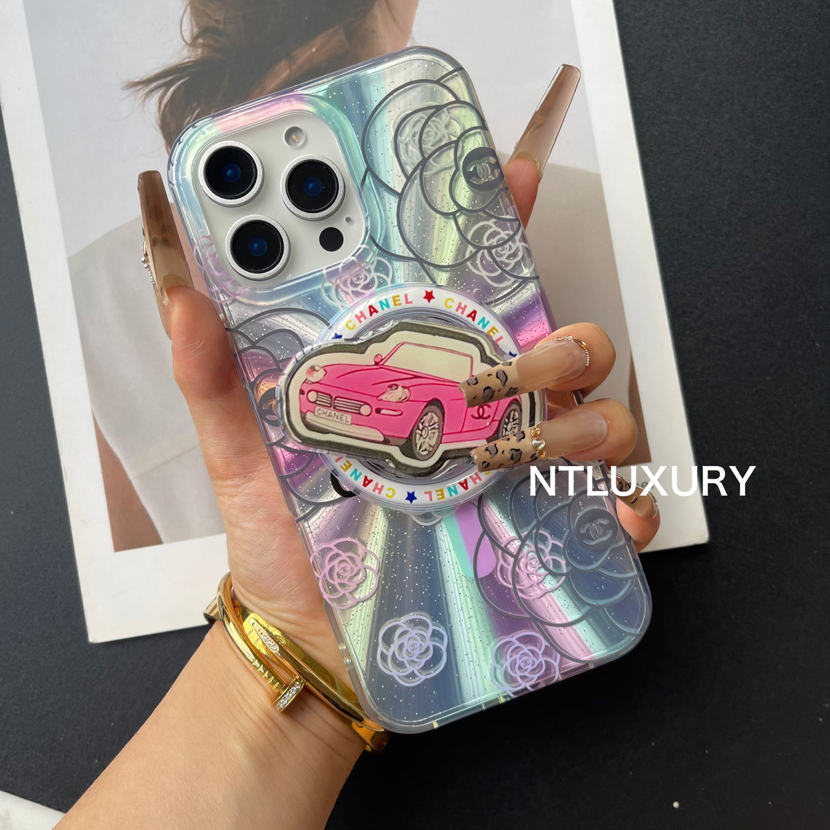Laser Car Girl MagSafe Handyhülle mit MagSafe Halterung
