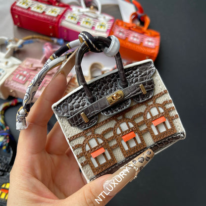 Cute Mini House Pendant (Grey)