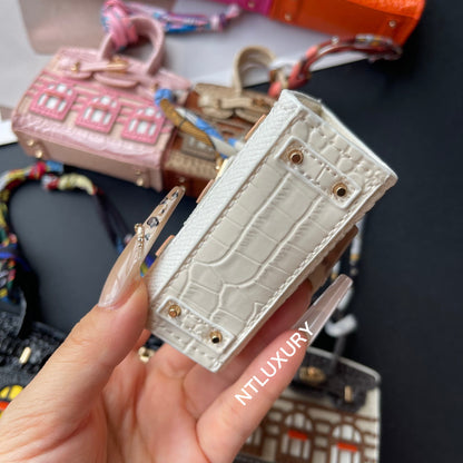 Cute Mini House Pendant (White)