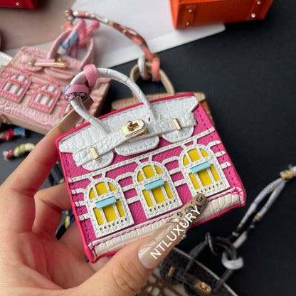 Süßer Mini-Haus-Anhänger (Magenta)
