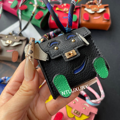 Cute Doll Minimum Cute Pendant (Black)