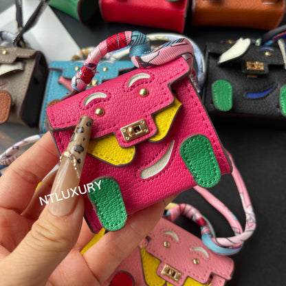 Süßer Anhänger mit Puppe Mindestgröße (Magenta)