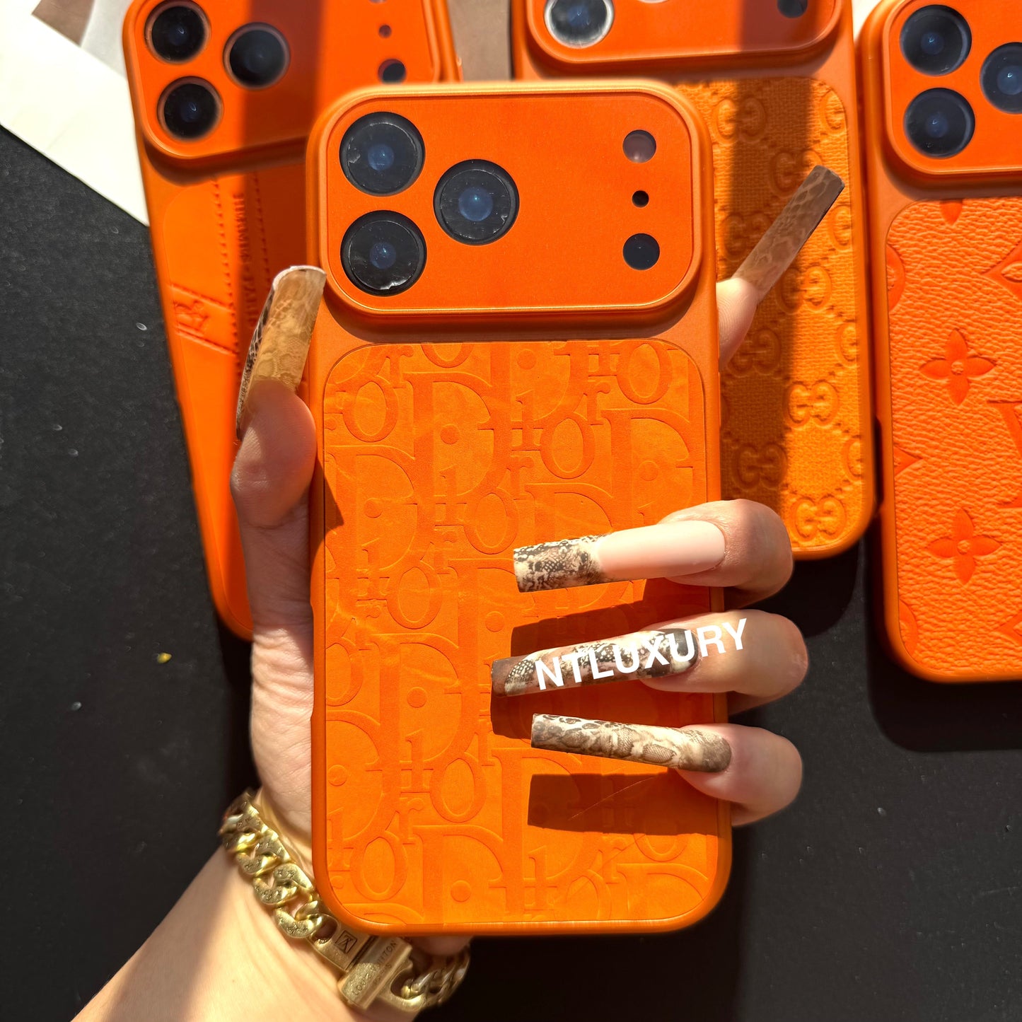 Orangensaft-Handyhülle im ausgefallenen Design