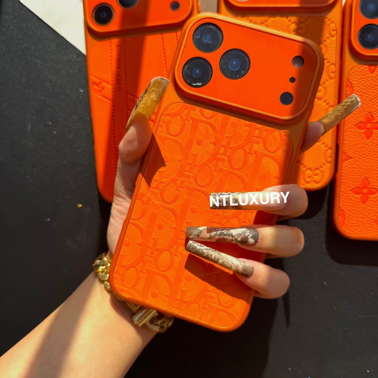 Orangensaft-Handyhülle im ausgefallenen Design