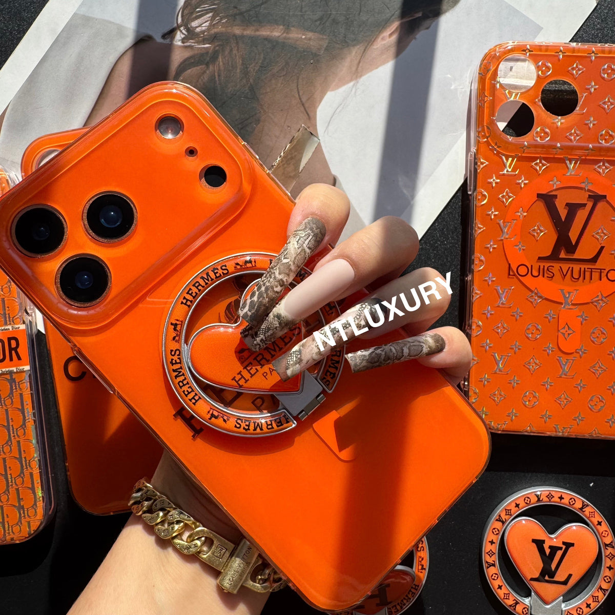 Coque de téléphone MagSafe avec support, orange éclatant