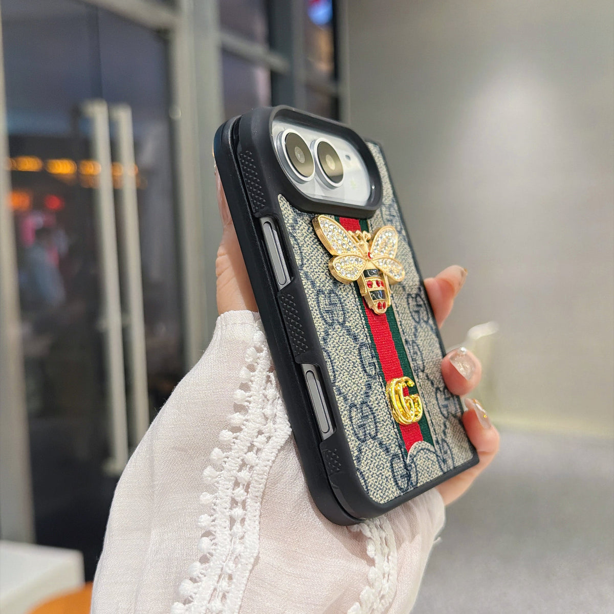 Traditional Good Bee Phone Case For iPhone Duo