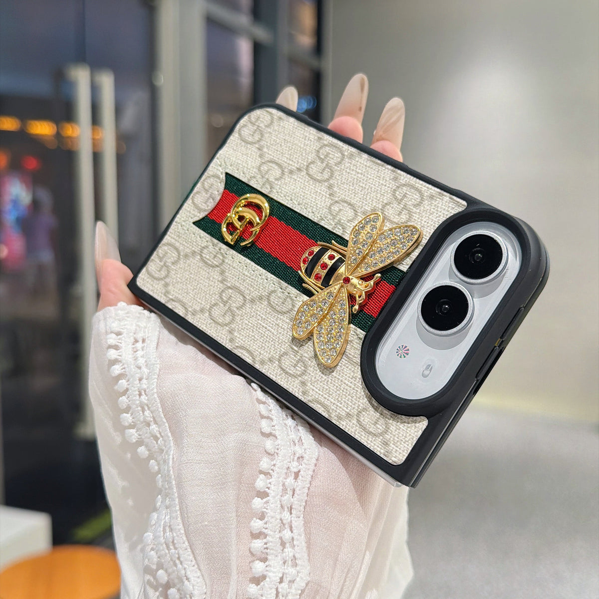 Traditional Good Bee Phone Case For iPhone Duo