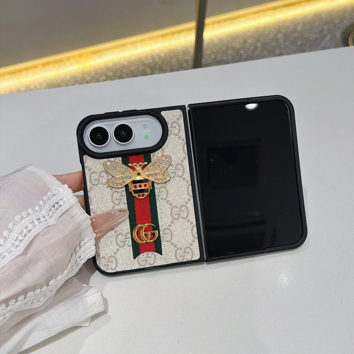 Traditional Good Bee Phone Case For iPhone Duo