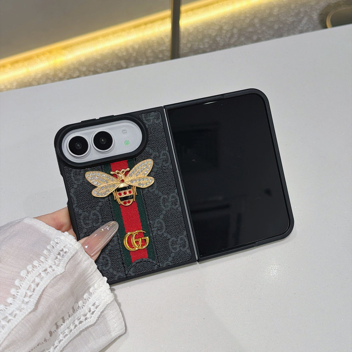 Traditional Good Bee Phone Case For iPhone Duo