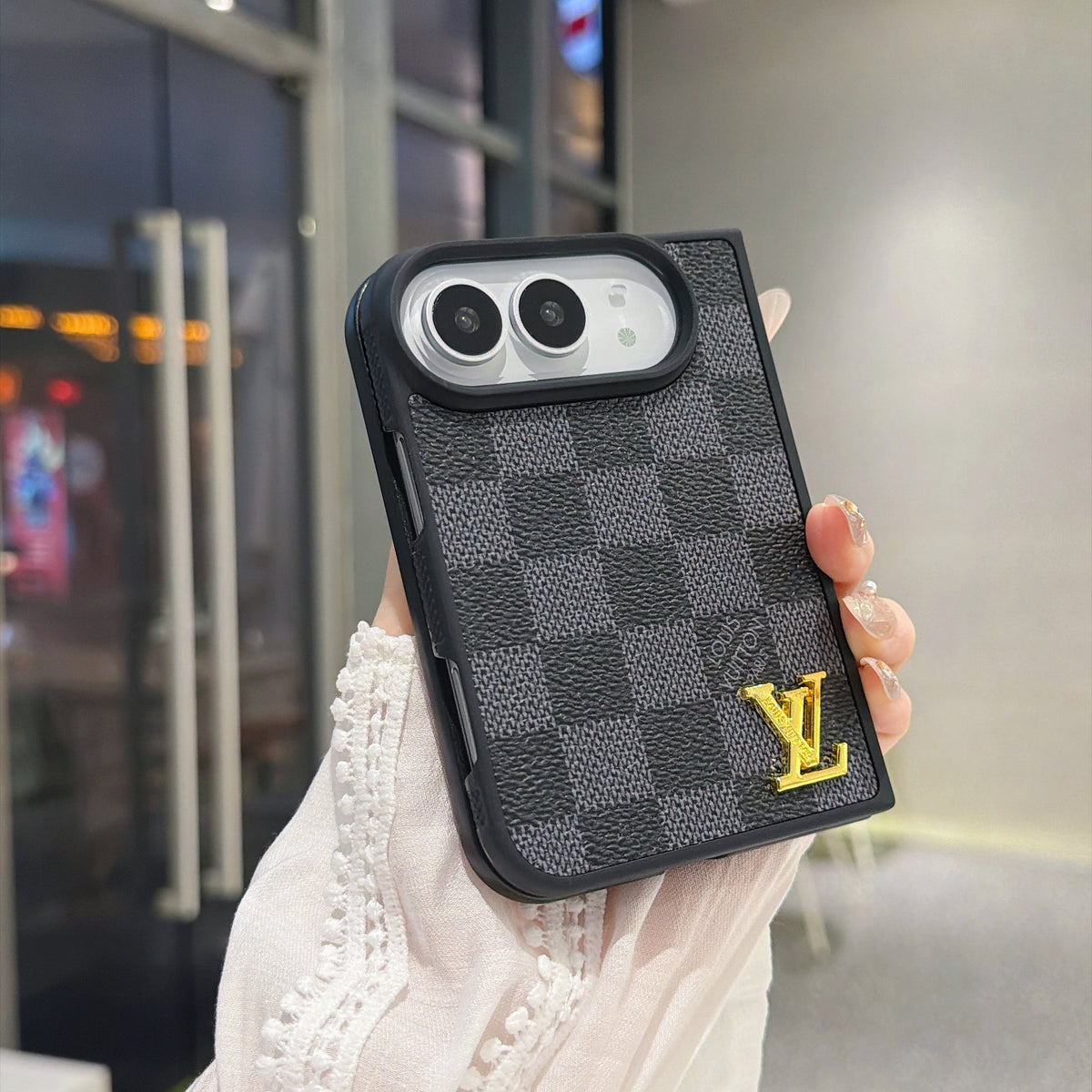 Traditional Love Phone Case For iPhone Duo With Metal