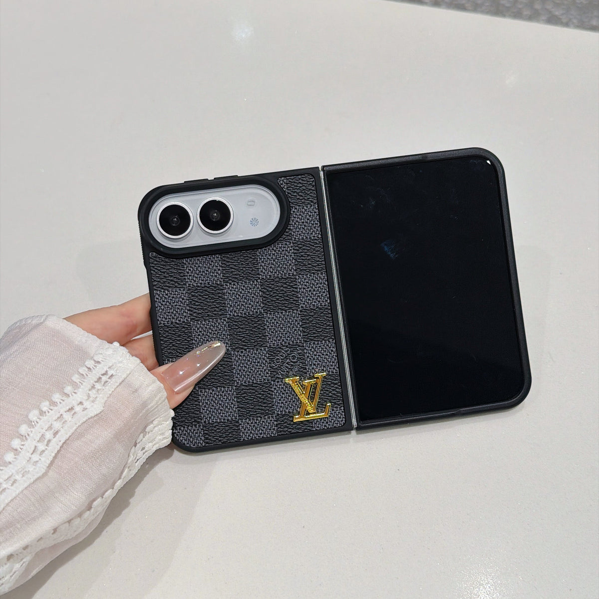 Traditional Love Phone Case For iPhone Duo With Metal