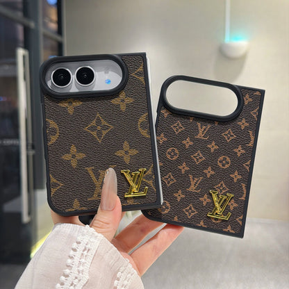 Traditional Love Phone Case For iPhone Duo With Metal