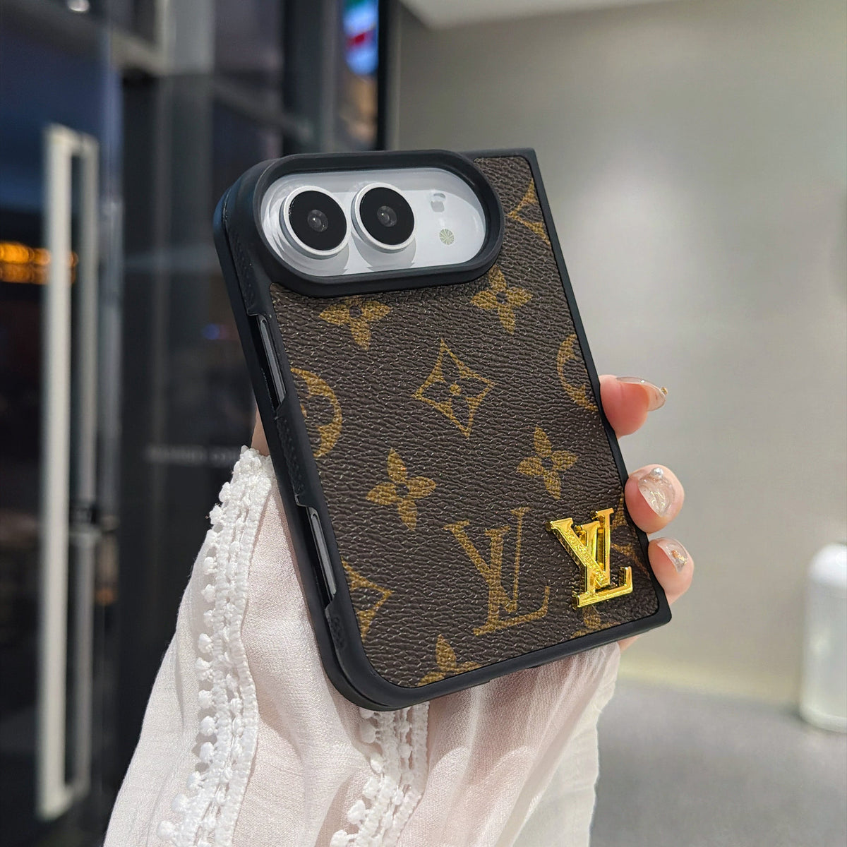 Traditional Love Phone Case For iPhone Duo With Metal