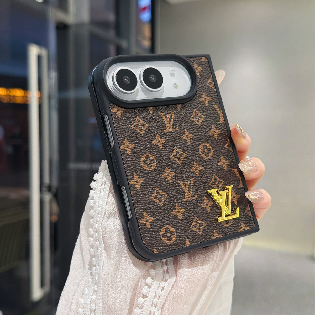 Traditional Love Phone Case For iPhone Duo With Metal