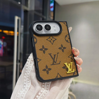 Traditional Love Phone Case For iPhone Duo With Metal