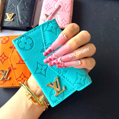 Curved Edge Colorful Love Tri-Fold Wallet