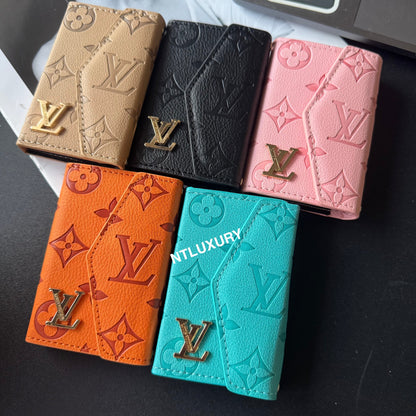 Curved Edge Colorful Love Tri-Fold Wallet