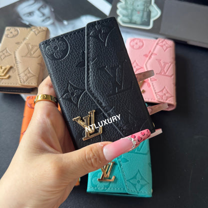 Curved Edge Colorful Love Tri-Fold Wallet