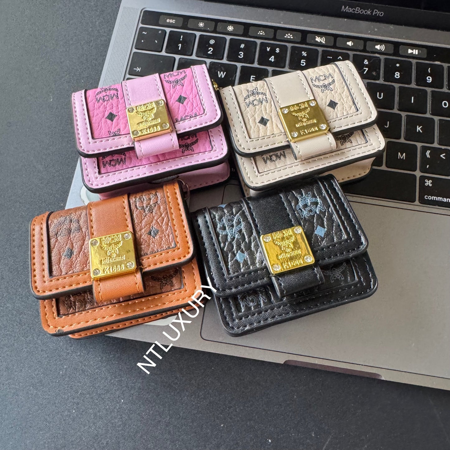 MiCi Design Airpods Hülle (Universal)