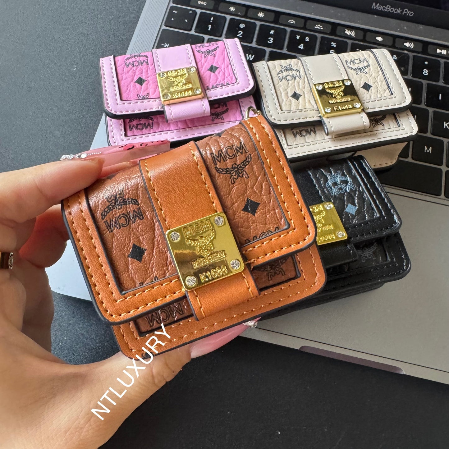 MiCi Design Airpods Hülle (Universal)